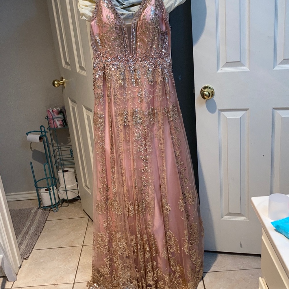 Gorgeous prom dress